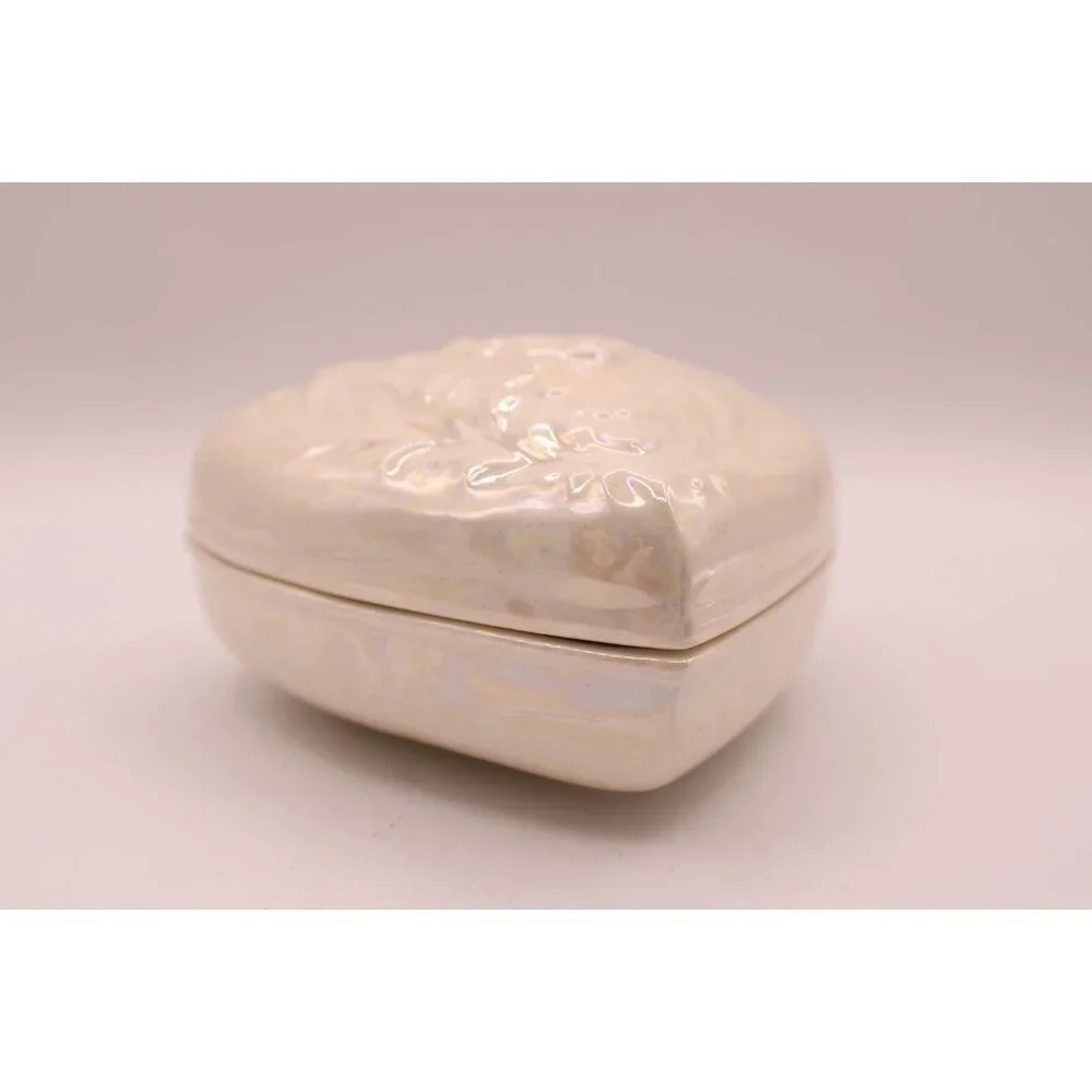Opalescent Iridescent Ceramic Heart Trinket Box Embossed Rose Lid Vintage 1983